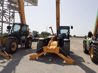 JCB 2013 531-70-thumb-4