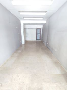 Store 40 sqm for rent