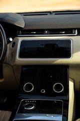 Land Rover Range Rover Velar 2022 R-DYNAMIC-thumb-9