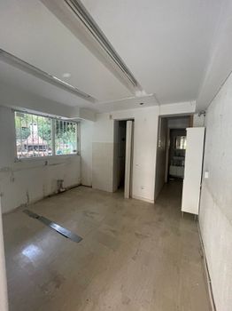 Store 35 sqm for rent