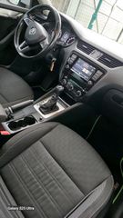Skoda Octavia 2018-thumb-7