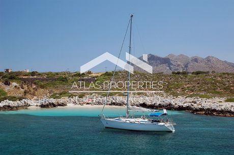 Land plot 8.468sqm for sale-Akrotiri » Tersanas