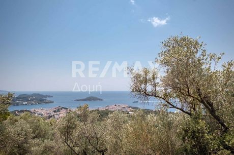 Parcel 4.300sqm for sale-Skiathos » Main Town - Chora