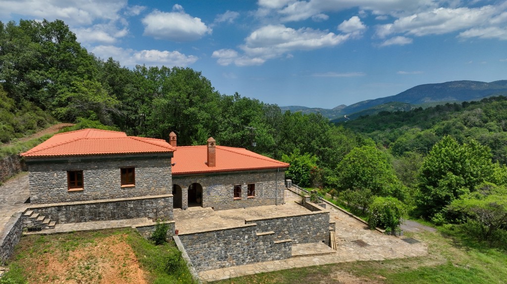 Μονοκατοικία 325 τ.μ. προς πώληση, Άγιος Πέτρος Βόρειας Κυνουρίας
