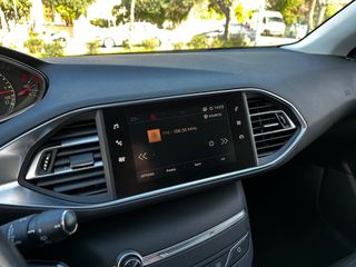 Peugeot 308 2018-thumb-7