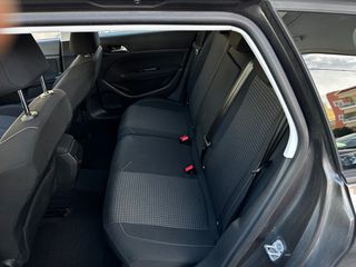Peugeot 308 2018-thumb-8