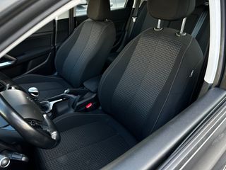 Peugeot 308 2018-thumb-9
