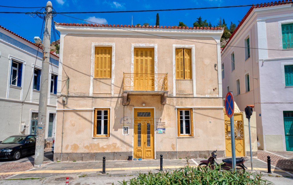Μονοκατοικία 255 τ.μ. προς πώληση, Κέντρο Πόρου