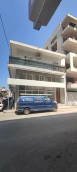 Building 273 sqm for sale