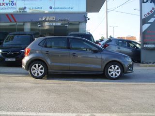 Volkswagen Polo 2011-thumb-4