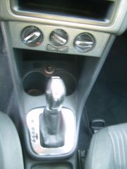 Volkswagen Polo 2011-thumb-22