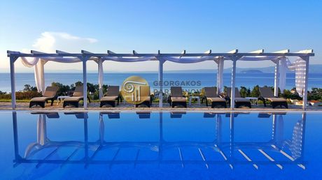 Hotel 1.000sqm for sale-Kassandra » Pefkochori