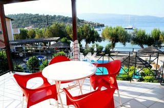 Ξενοδοχείο 1.930 τ.μ. για πώληση, Ν. Σάμου, Σάμος-thumb-1