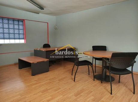 Επιχειρηματικό κτίριο 168 τ.μ. για ενοικίαση