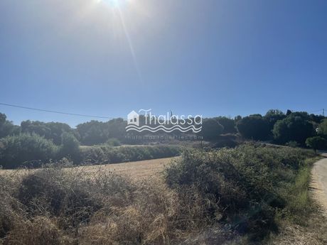 Land plot 611 sqm for sale