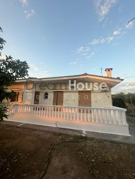 Μονοκατοικία 140 τ.μ. για πώληση