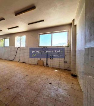 Business bulding 480sqm for rent-Timpaki » Center