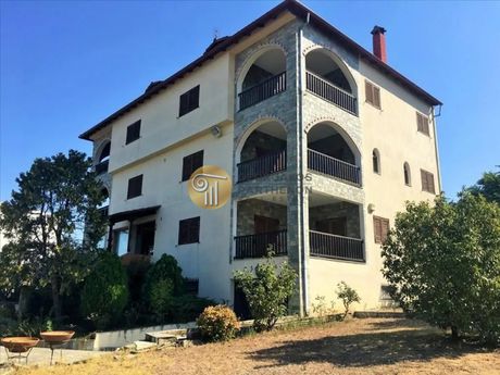 Villa 728sqm for sale-Epanomi » Center