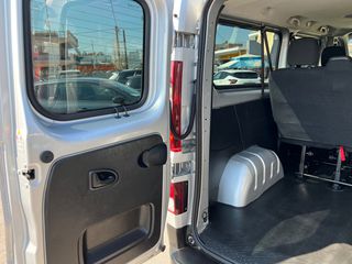 Renault Trafic 2019-thumb-11
