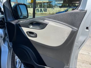 Renault Trafic 2019-thumb-26