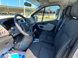 Renault Trafic 2019-thumb-21