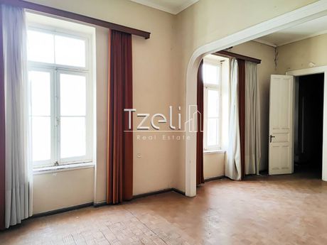 Building 668sqm for sale-Patra » Patra Centre