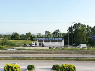 Επιχειρηματικό κτίριο 210 τ.μ. για ενοικίαση