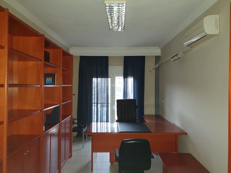 Office 93sqm for rent-Komotini » Center