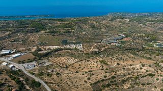 Αγροτεμάχια 13.785 τ.μ. προς πώληση, Πορτοχέλι-thumb-16