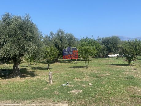 Οικόπεδο 2.700 τ.μ. για πώληση