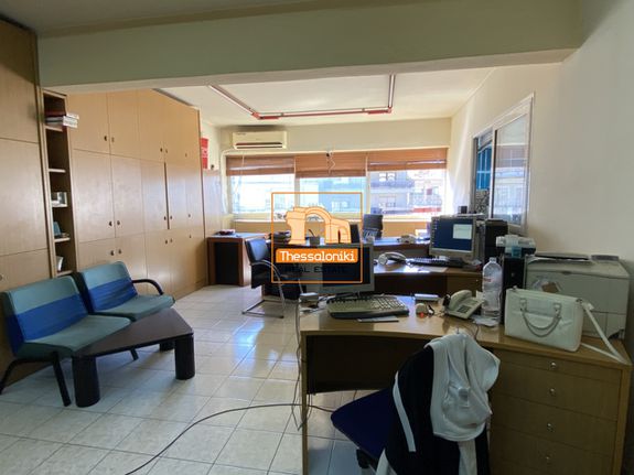 Office 255 sqm for rent, Thessaloniki - Center, Dioikitirio