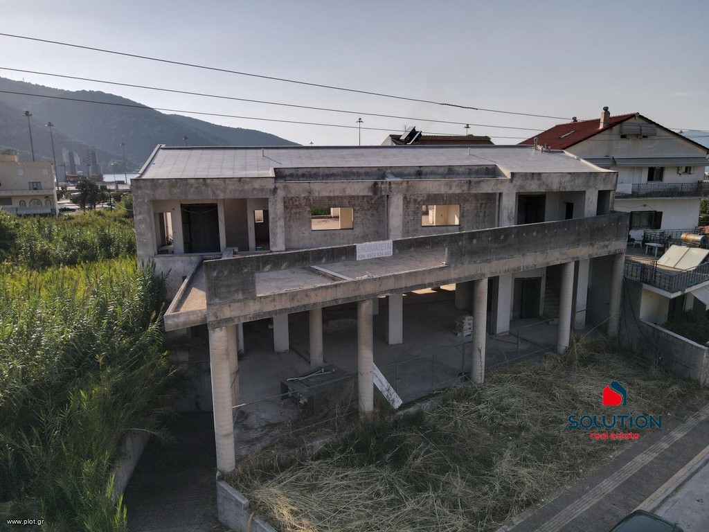 Επιχειρηματικό κτίριο 1.300 τ.μ. προς πώληση, Λαδοχώρι