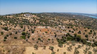 Αγροτεμάχια 20.000 τ.μ. προς πώληση, Βερβερούδα-thumb-13