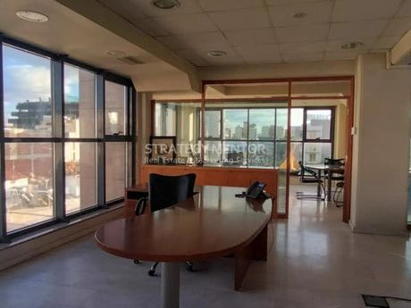 Επιχειρηματικό κτίριο 1.300τ.μ. για πώληση-Ταμπούρια