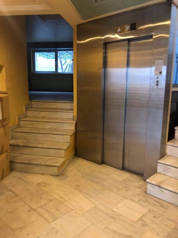 Επιχειρηματικό κτίριο 670 τ.μ. πρός ενοικίαση, Πειραιάς, Μικρολίμανο