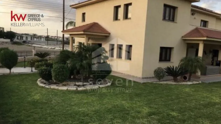 Detached home 310 sqm for sale, Larnaca, Aradipou