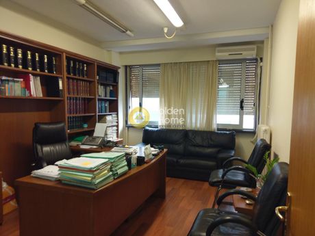 Office 32 sqm for sale