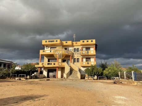 Detached home 420sqm for sale-Moudania » Dionisiou