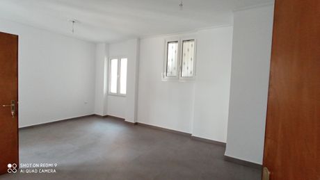 Office 25sqm for rent-Kentro » Platia Kanigos