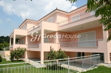 Building 495sqm for sale-Amarinthos » Galazia Nera