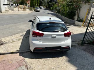 Kia Rio 2021-thumb-3