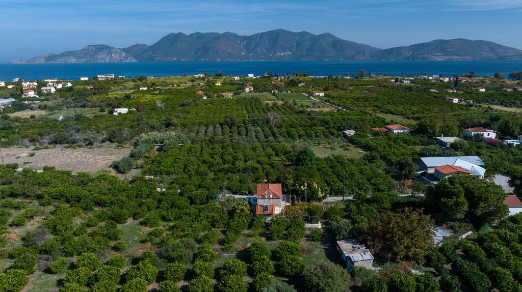 Αγροτεμάχια 2.580 τ.μ. προς πώληση, Καλλονή Τροιζήνας