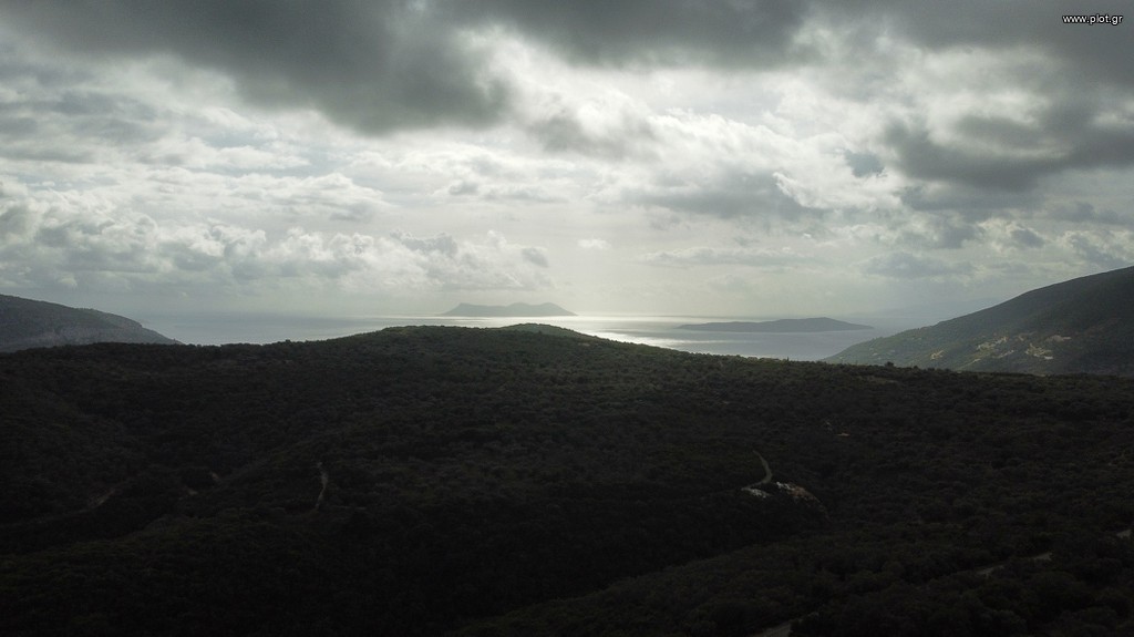 Αγροτεμάχια 22.000 τ.μ. πρός πώληση, Ν. Λευκάδας, Λευκάδα