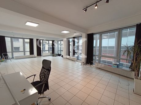 Office 65sqm for rent-Center