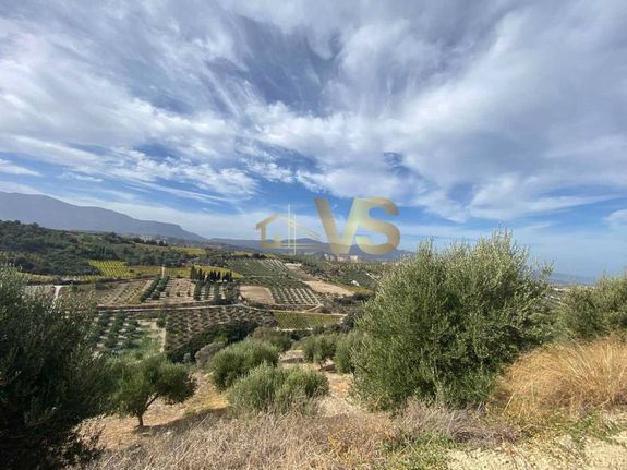 Land plot 1.660 sqm for sale, Heraklion Prefecture, Heraclion Cretes