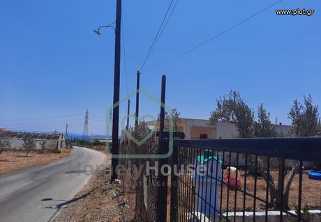 Land plot 4.000sqm for sale-Agioi Theodoroi » Center
