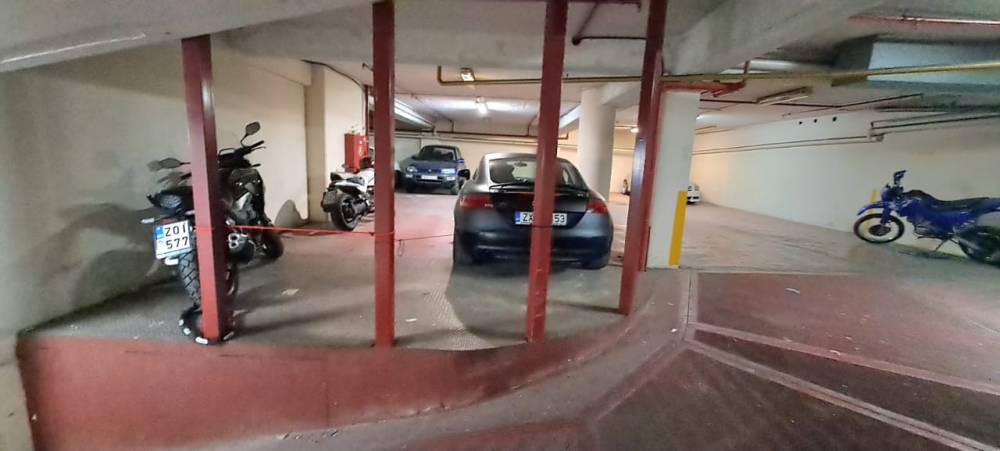 Parking 500 τ.μ. πρός πώληση, Αθήνα - Κέντρο, Κουκάκι - Μακρυγιάννη