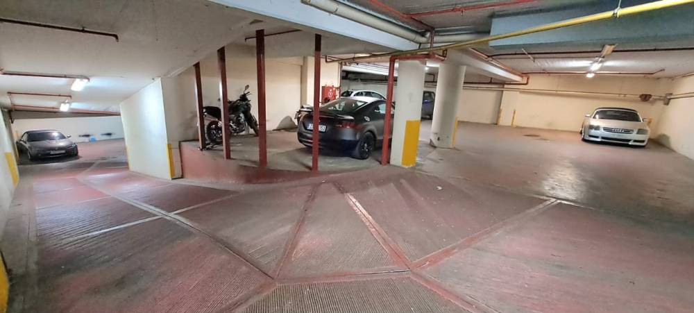 Parking 500 τ.μ. πρός πώληση, Αθήνα - Κέντρο, Κουκάκι - Μακρυγιάννη