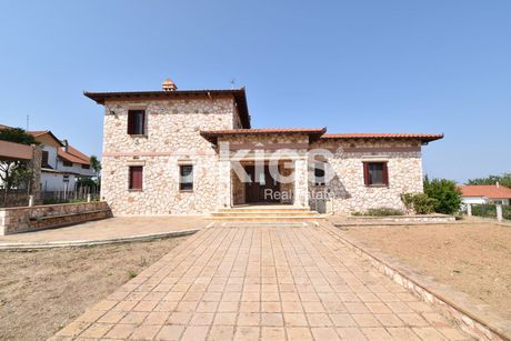 Villa 370 sqm for sale