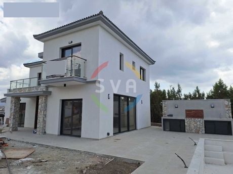 Detached home 180sqm for sale-